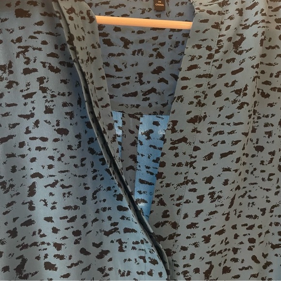 Robert Rodriguez Blue Mini Dress with Long Sleeve Cuffed Sleeves and V-Neck - Picture 8 of 11